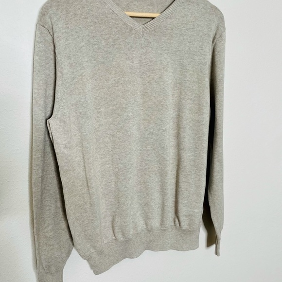 Men’s J. Crew V-Neck Cotton Sweater in Beige - Picture 5 of 5